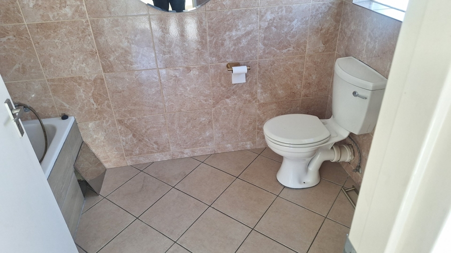 2 Bedroom Property for Sale in Benoni North Gauteng