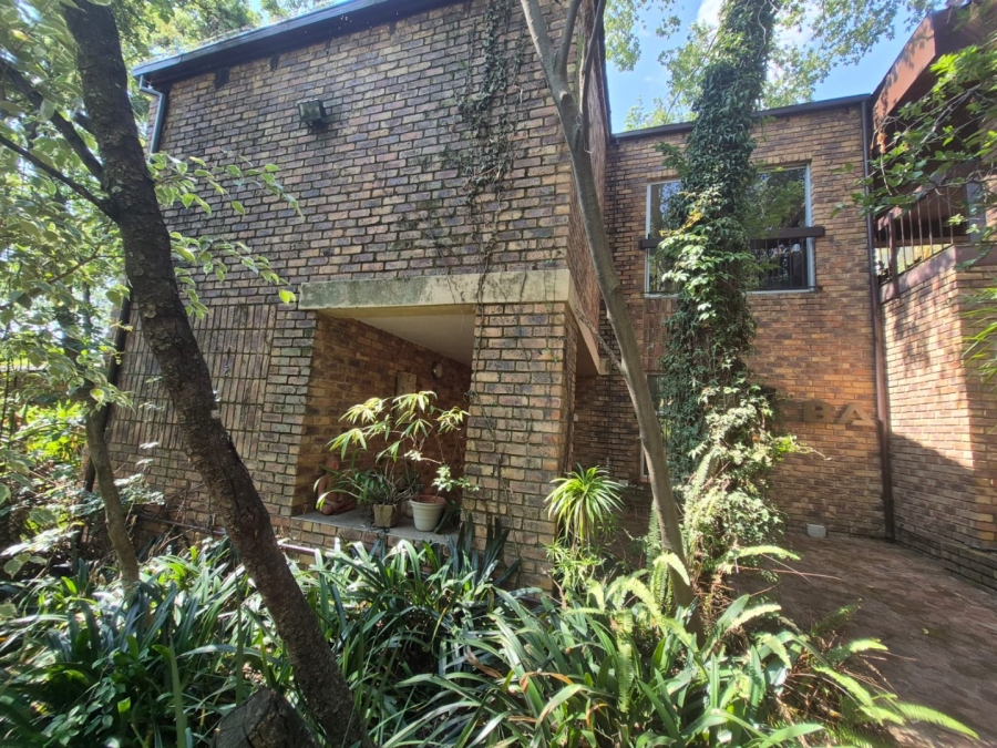 4 Bedroom Property for Sale in Bryanston Gauteng