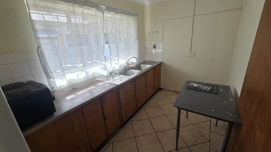 To Let 1 Bedroom Property for Rent in Kilner Park Gauteng