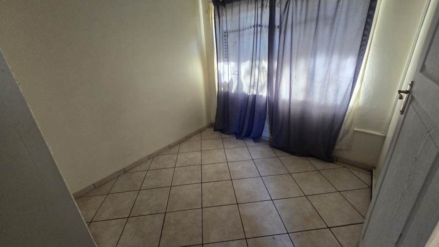To Let 1 Bedroom Property for Rent in Kilner Park Gauteng
