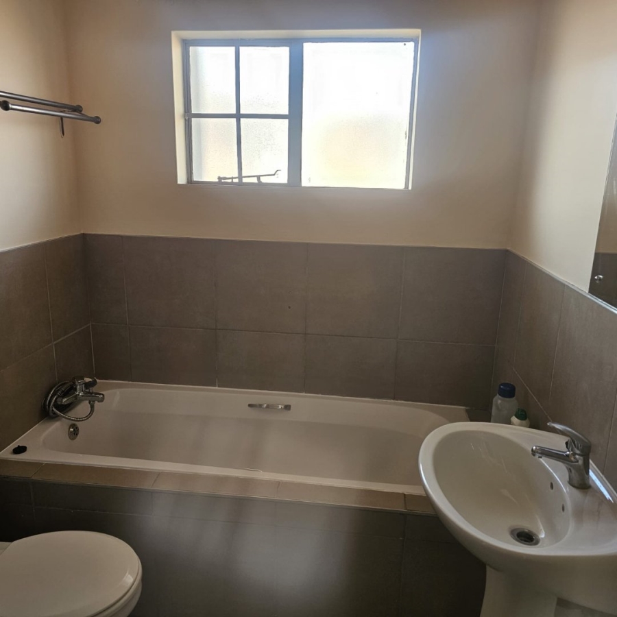 To Let 2 Bedroom Property for Rent in Sagewood Gauteng