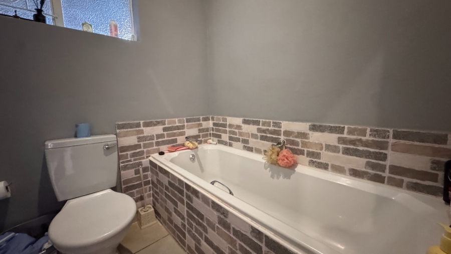4 Bedroom Property for Sale in Risiville Gauteng