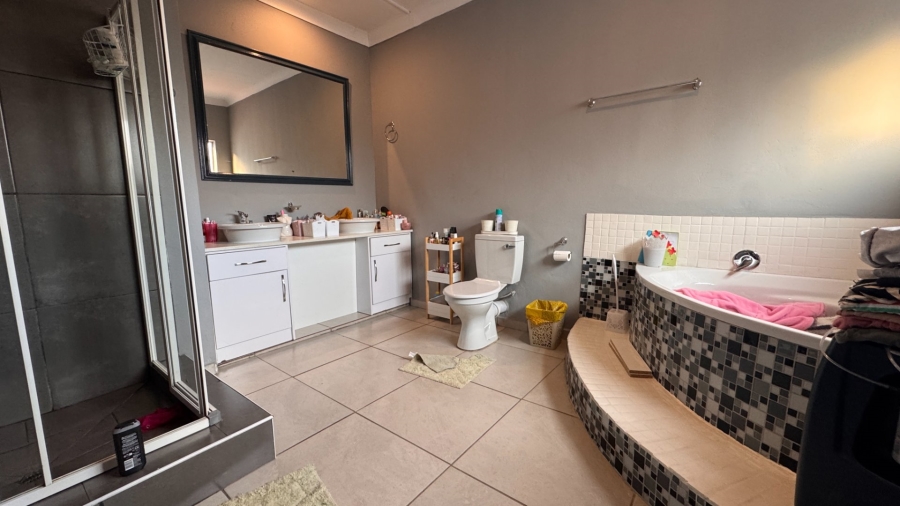 4 Bedroom Property for Sale in Risiville Gauteng