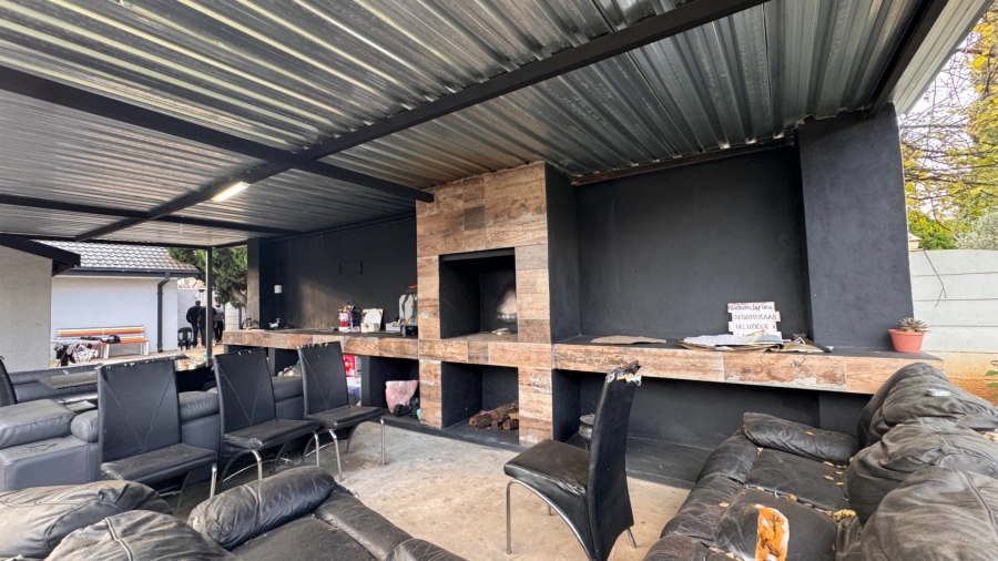 4 Bedroom Property for Sale in Risiville Gauteng