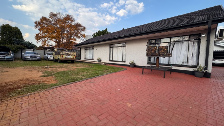 4 Bedroom Property for Sale in Risiville Gauteng
