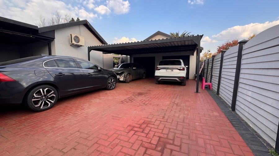 4 Bedroom Property for Sale in Risiville Gauteng