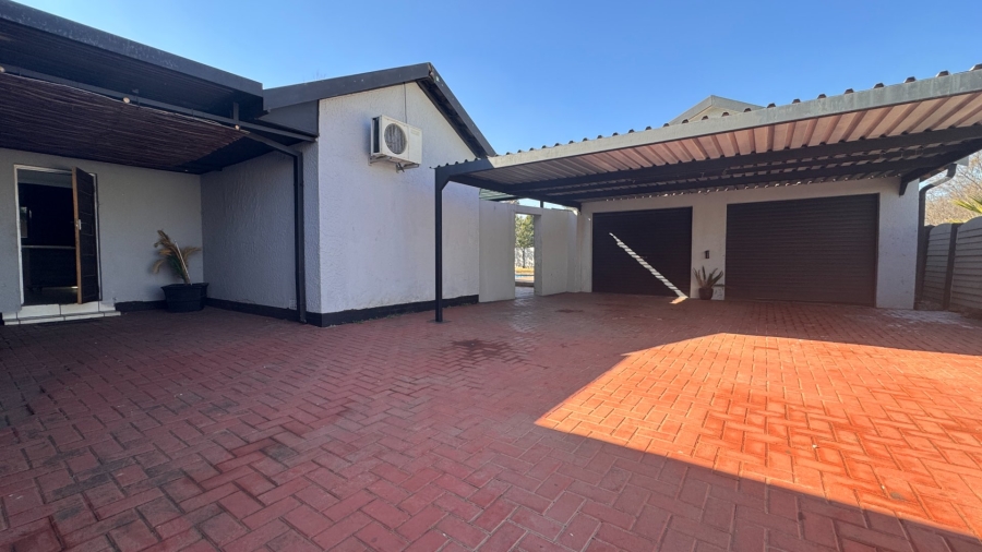 4 Bedroom Property for Sale in Risiville Gauteng