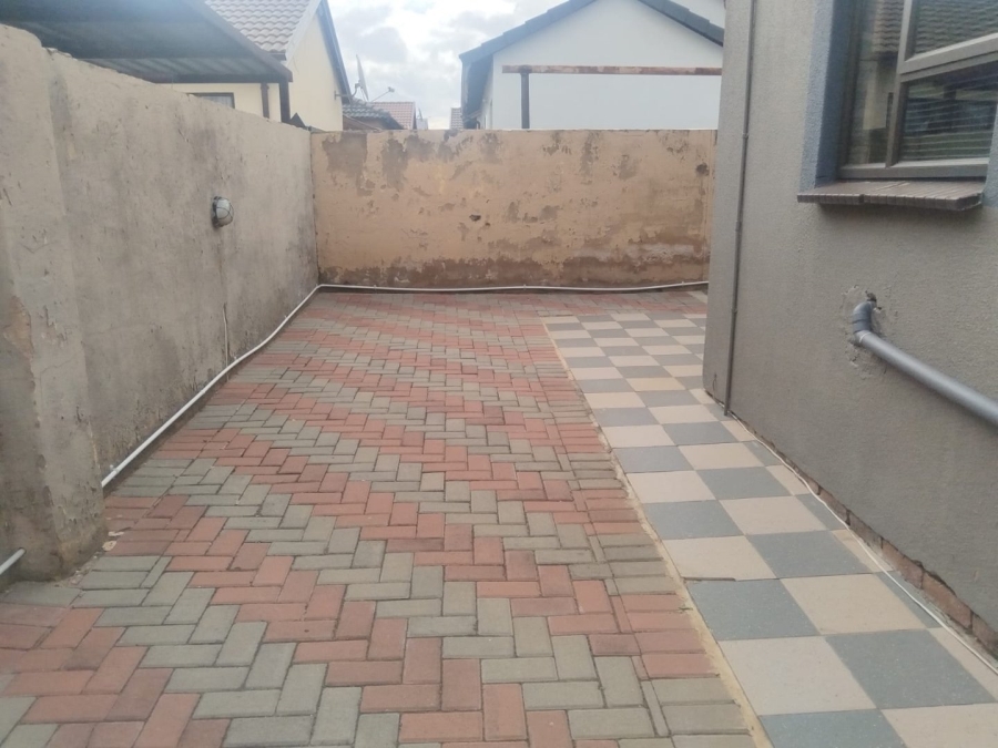 2 Bedroom Property for Sale in Soshanguve East Ext 4 Gauteng
