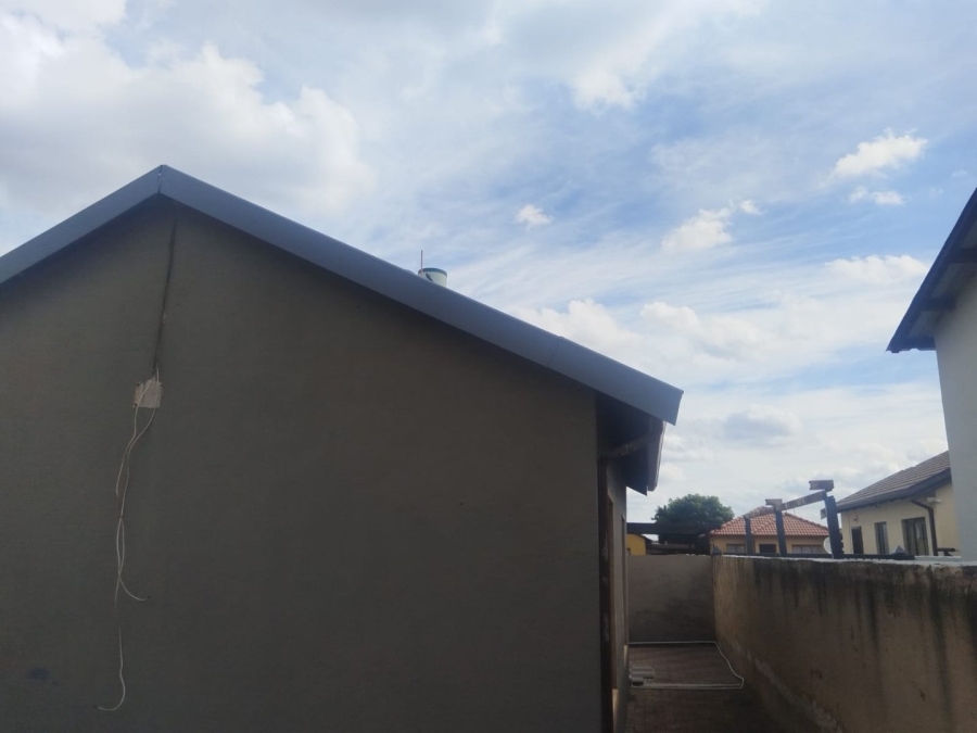 2 Bedroom Property for Sale in Soshanguve East Ext 4 Gauteng