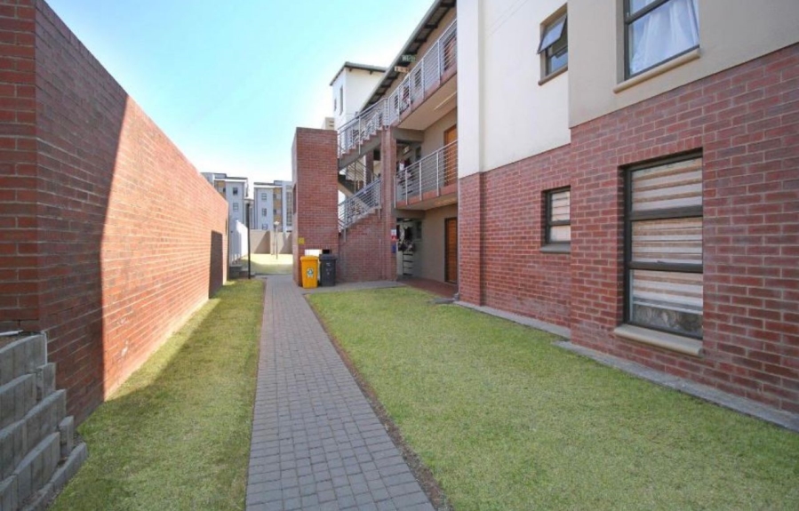 2 Bedroom Property for Sale in Barbeque Downs Gauteng