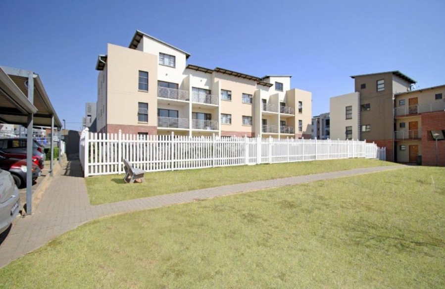 2 Bedroom Property for Sale in Barbeque Downs Gauteng