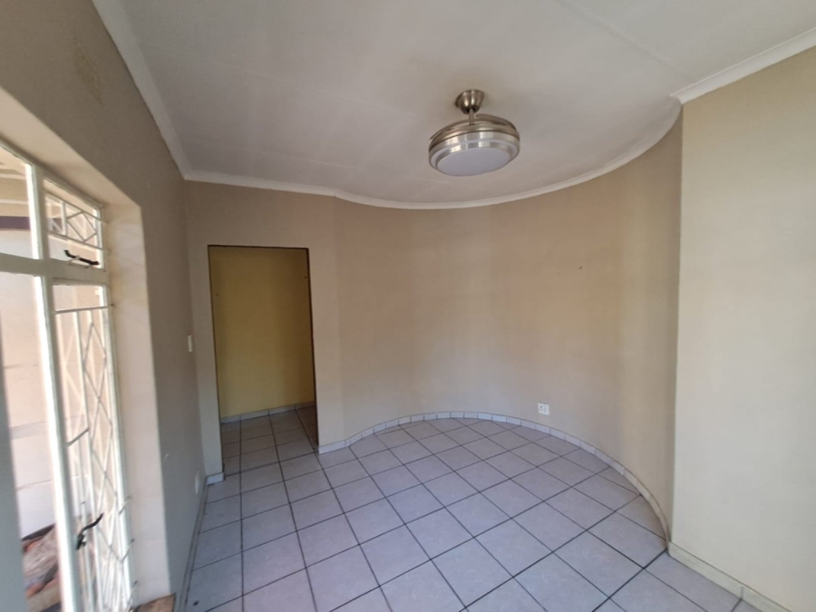 4 Bedroom Property for Sale in Vanderbijlpark SE 6 Gauteng