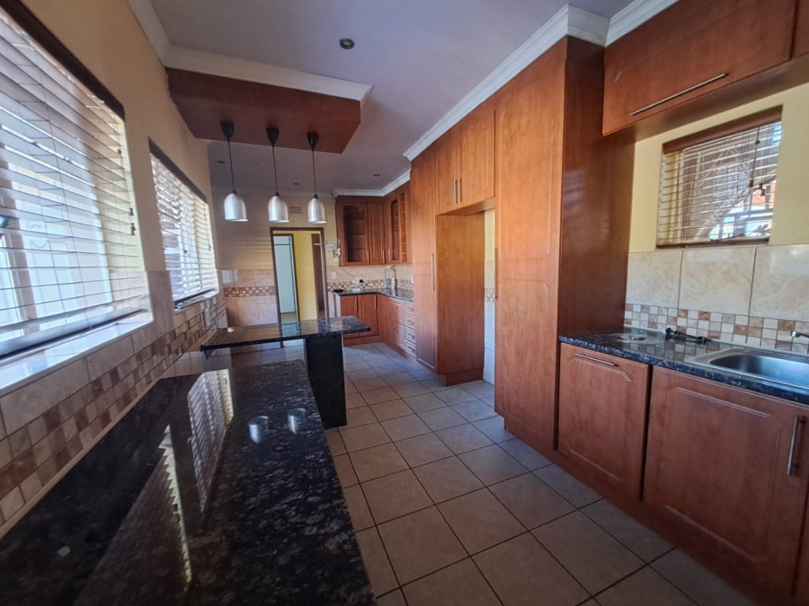 4 Bedroom Property for Sale in Vanderbijlpark SE 6 Gauteng