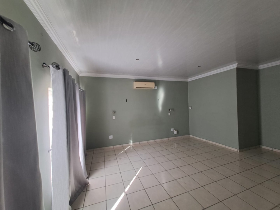4 Bedroom Property for Sale in Vanderbijlpark SE 6 Gauteng