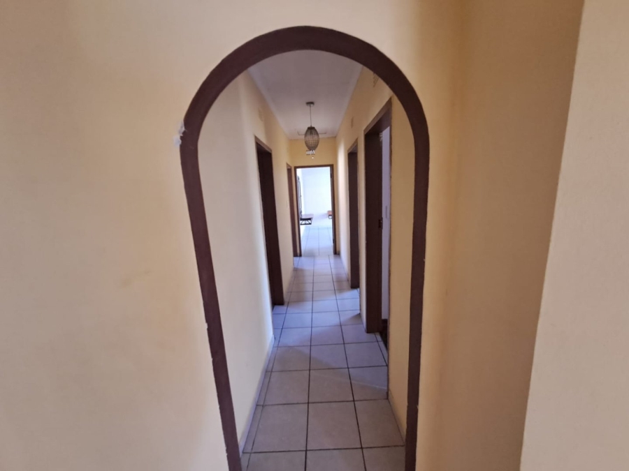 4 Bedroom Property for Sale in Vanderbijlpark SE 6 Gauteng
