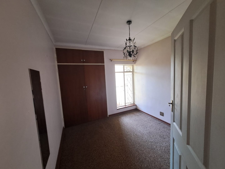 4 Bedroom Property for Sale in Vanderbijlpark SE 6 Gauteng