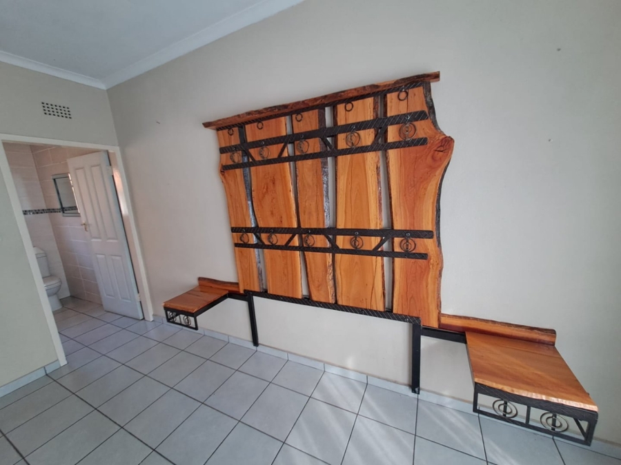 4 Bedroom Property for Sale in Vanderbijlpark SE 6 Gauteng