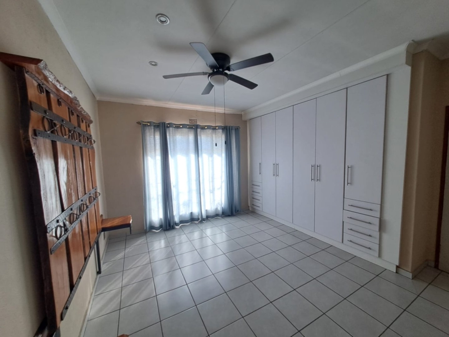 4 Bedroom Property for Sale in Vanderbijlpark SE 6 Gauteng