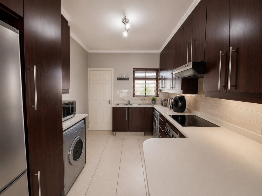 2 Bedroom Property for Sale in Greenstone Hill Gauteng