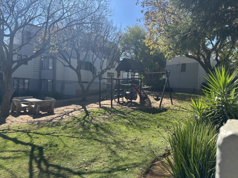 2 Bedroom Property for Sale in Dowerglen Ext 5 Gauteng