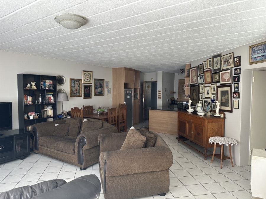 2 Bedroom Property for Sale in Dowerglen Ext 5 Gauteng