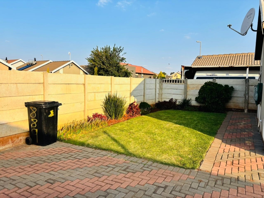 2 Bedroom Property for Sale in Sky City Gauteng