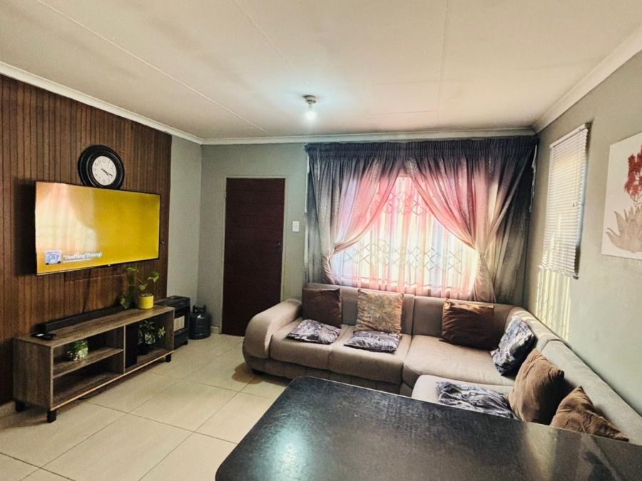 2 Bedroom Property for Sale in Sky City Gauteng