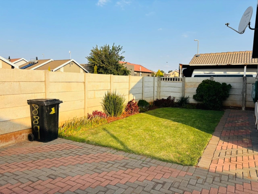 2 Bedroom Property for Sale in Sky City Gauteng