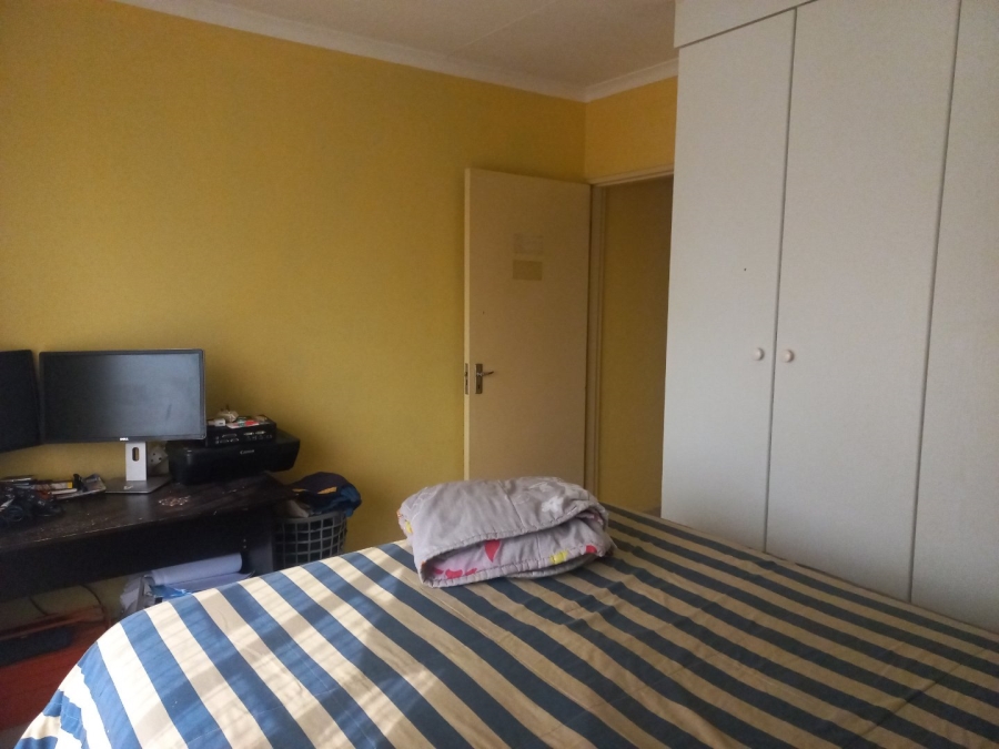 2 Bedroom Property for Sale in Kosmosdal Gauteng