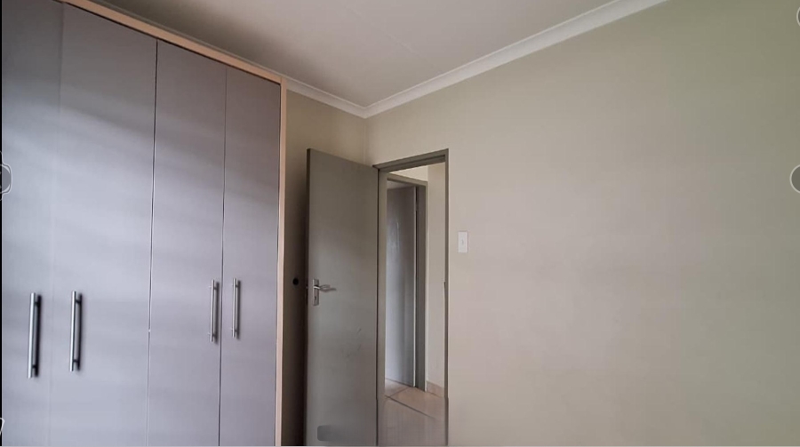 3 Bedroom Property for Sale in Albertsdal Gauteng