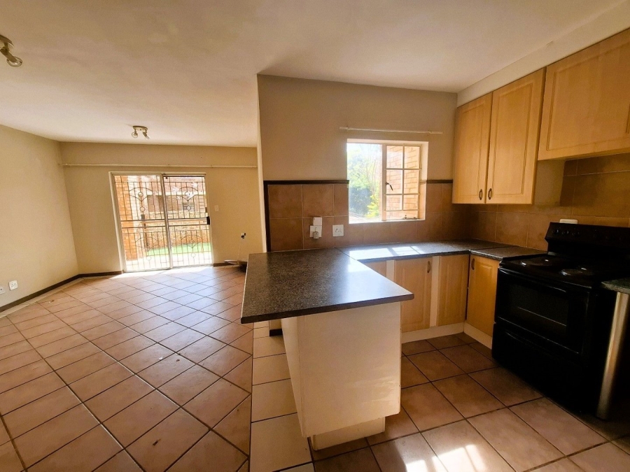 To Let 2 Bedroom Property for Rent in Mooikloof Ridge Gauteng