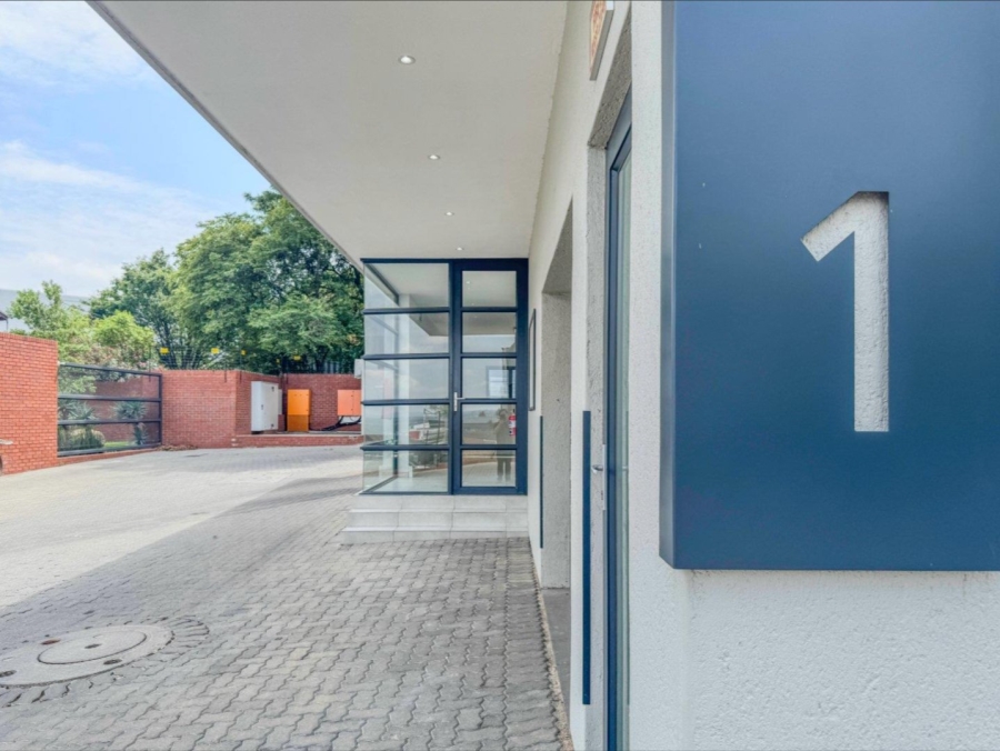 To Let Commercial Property for Rent in Halfway House Gauteng