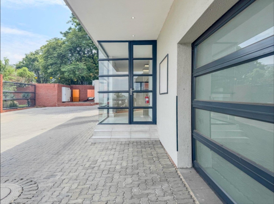To Let Commercial Property for Rent in Halfway House Gauteng
