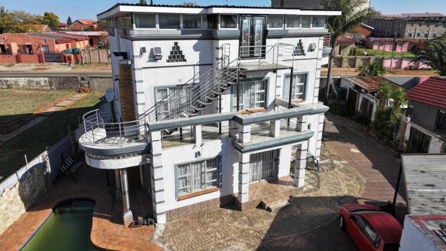 4 Bedroom Property for Sale in Sky City Gauteng