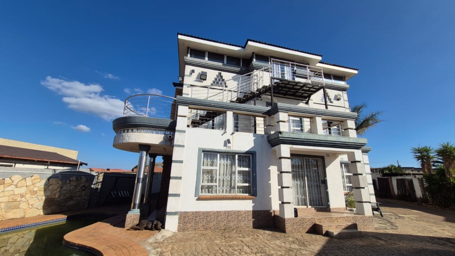 4 Bedroom Property for Sale in Sky City Gauteng