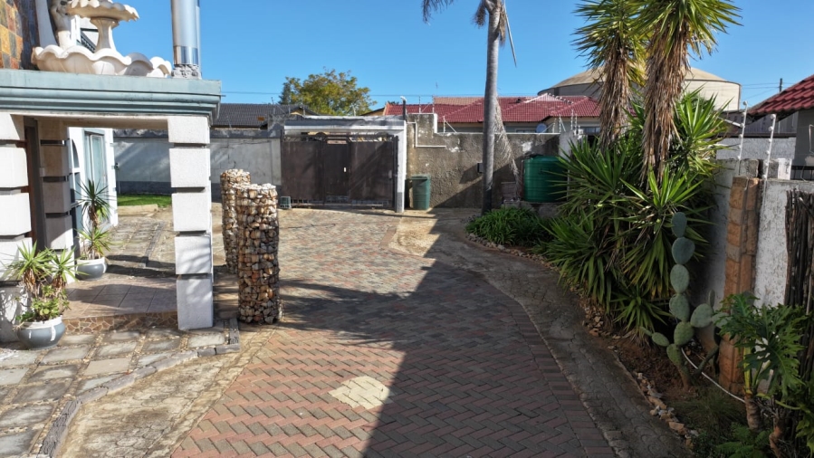 4 Bedroom Property for Sale in Sky City Gauteng