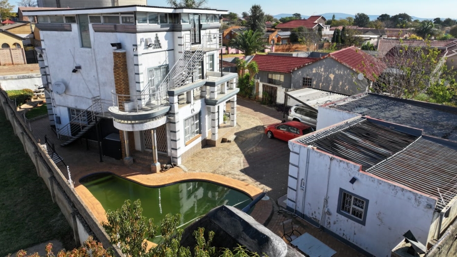 4 Bedroom Property for Sale in Sky City Gauteng