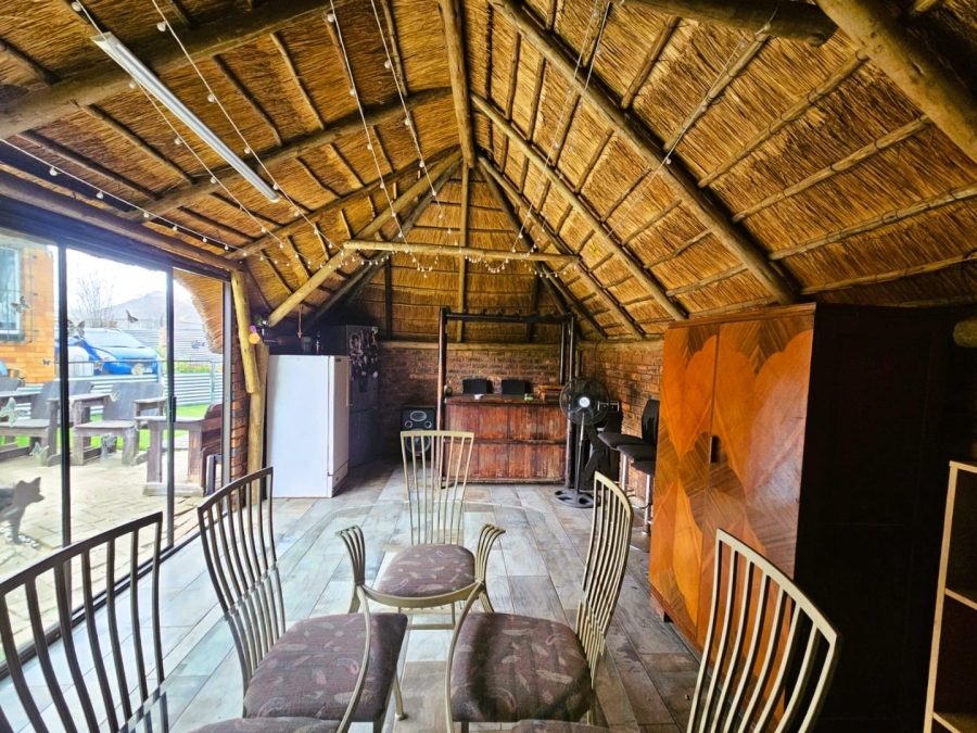 2 Bedroom Property for Sale in Glenvarloch Gauteng