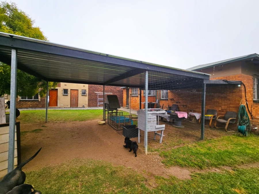 2 Bedroom Property for Sale in Glenvarloch Gauteng