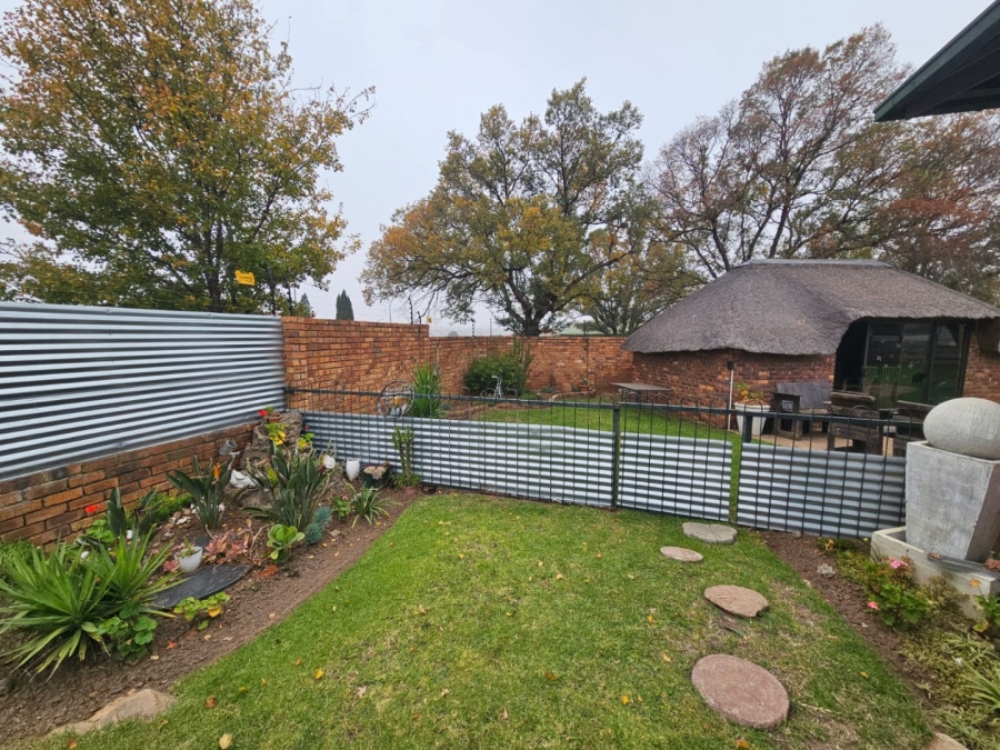 2 Bedroom Property for Sale in Glenvarloch Gauteng