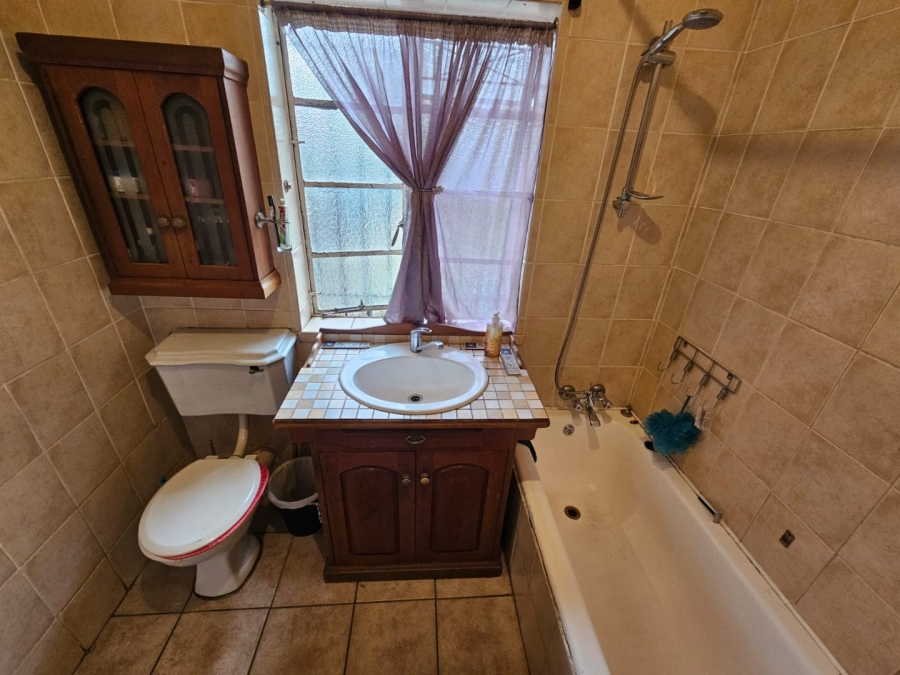 2 Bedroom Property for Sale in Glenvarloch Gauteng