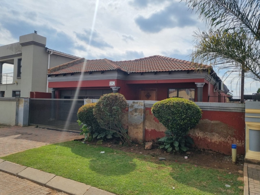 3 Bedroom Property for Sale in Mfundo Park Gauteng