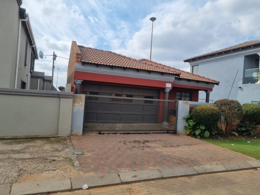 3 Bedroom Property for Sale in Mfundo Park Gauteng