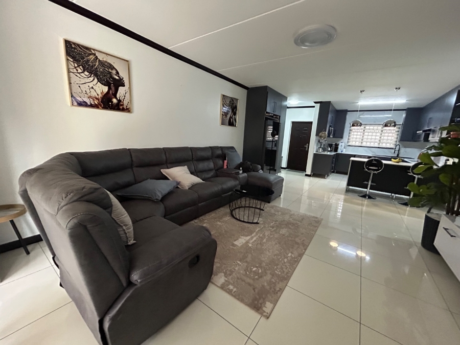 3 Bedroom Property for Sale in Carlswald Gauteng