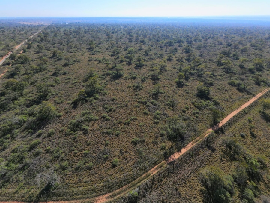 Commercial Property for Sale in Lusthof Gauteng