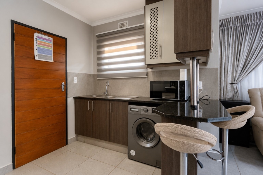 3 Bedroom Property for Sale in Andeon Gauteng