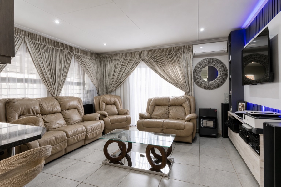 3 Bedroom Property for Sale in Andeon Gauteng