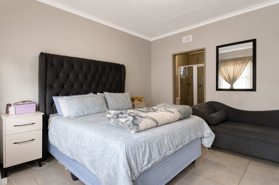 3 Bedroom Property for Sale in Andeon Gauteng
