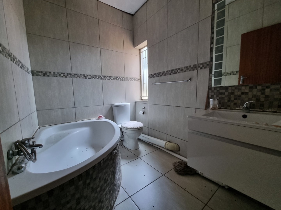 2 Bedroom Property for Sale in Centurion Central Gauteng