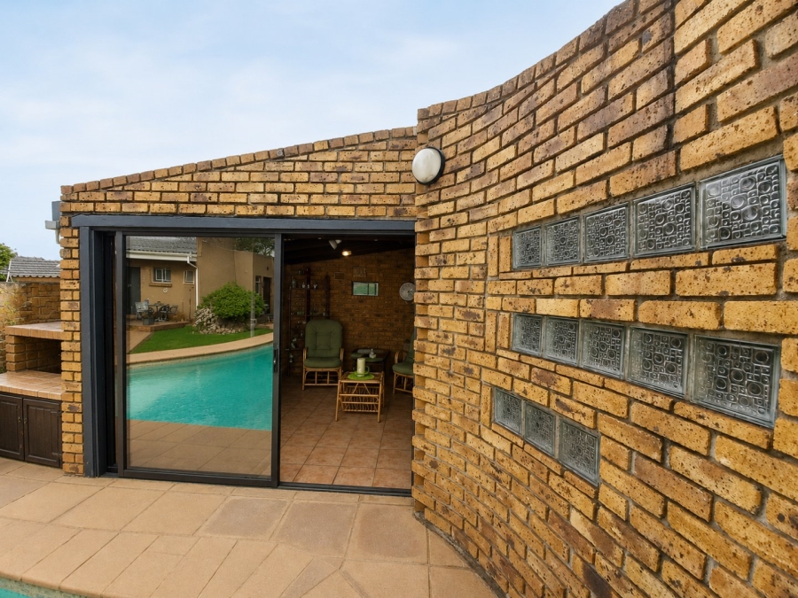 4 Bedroom Property for Sale in Eastleigh Gauteng